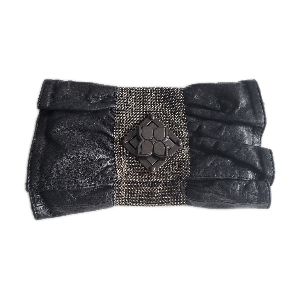 BCBG clutch